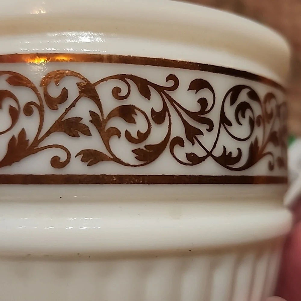 Vintage Avon Milk Glass Vanity Jar, Missing Lid